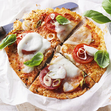 Low-Carb-Pizza mit Blumenkohl-Käseboden