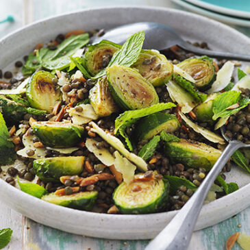 Linsensalat mit gebratenem Rosenkohl